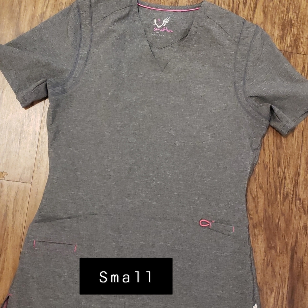 Scrubs top and pants together xs